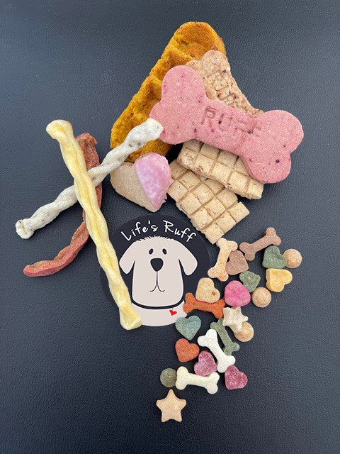 It's the best of the best! We know that your furry friend will not get enough.  They are the perfect way for your pup to try something new. Curated from our pups favorites, we are certain they will want more.  Each package contains an assortment of goodies that you will find on our website.  For an ingredient listing, see individual item listings on our website. Combined Weight: approximately 2.5 oz. All are made with love.